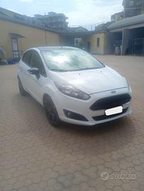 Ford Fiesta - APERTI AD AGOSTO