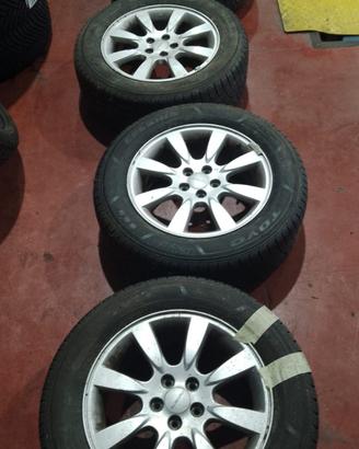 Cerchioni con gomme nuove Subaru R16