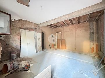 MONOLOCALE A CREMONA