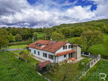 Pratovecchio Stia - Villa in posizione eccellente