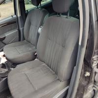 Sedile anteriore sx DACIA DUSTER del 2012