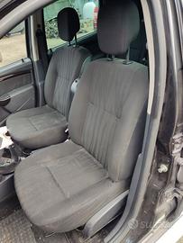 Sedile anteriore sx DACIA DUSTER del 2012