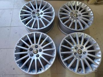 Cerchi in lega da 15 pollici per alfa romeo 147