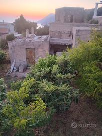 Lipari - Rudere 60 mq + 1.200 mq di terreno