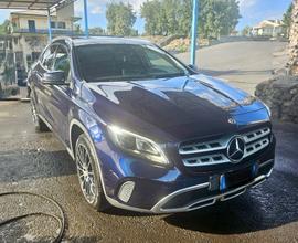 MERCEDES GLA 200d Premium permuto cabrio