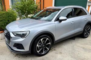 Audi Q3 35 TDI S tronic Business Advanced
