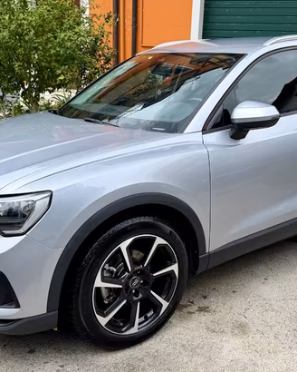 Audi Q3 35 TDI S tronic Business Advanced