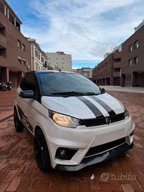 Aixam Miniauto GTO Bianca tetto Nero