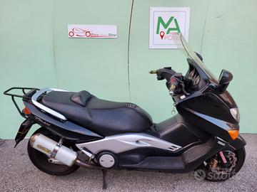 Yamaha T Max - 2005