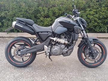 YAMAHA MT 03 