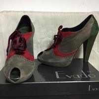 Scarpa stringata in camoscio e pelle