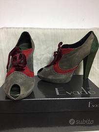 Scarpa stringata in camoscio e pelle