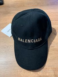 Cappello Balenciaga