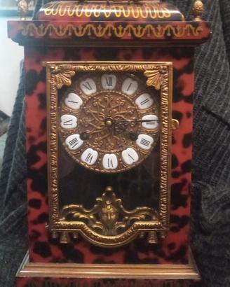 Antico orologio