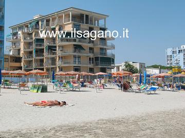 1/5-19/6 VISTA MARE con spiaggia inc. a Scacchi