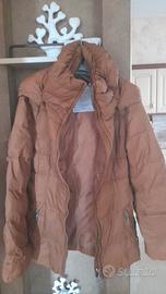 PIUMINO DONNA DI NYLON CON CAPPUCC BRAND BENETTON