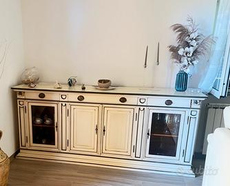 Madia (Credenza )