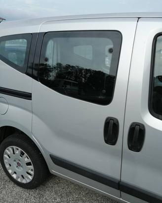 Porta laterale dx nuda FIAT QUBO del 2012