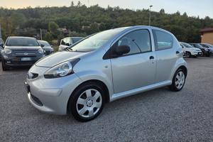 Toyota Aygo 1.0 12V VVT-i 5 porte Sol