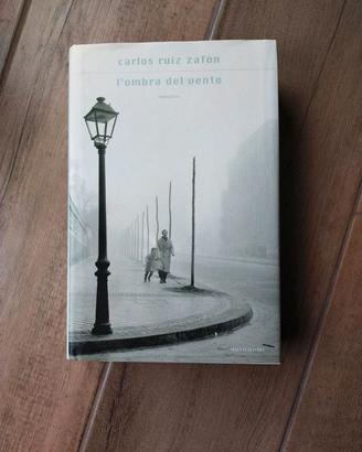 Libro "L'ombra del vento" - Zafon