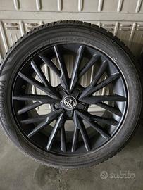 Cerchi in lega Toyota C-HR con gomme R18