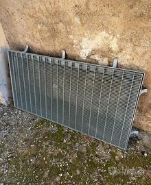 Griglia zincata antitacco con telaio completo