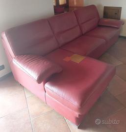 DIVANO IN PELLE
