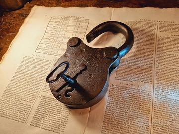 LUCCHETTO SEC. XVII DI GRANDI DIMENSIONI