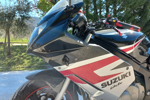 Gs 500 f - suzuki