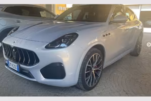 MASERATI 2.0 MHEV 300 CV GT TETTUCCIO SOLO KM 260