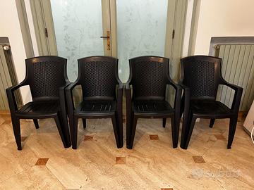 4 sedie da giardino con braccioli + tavolo