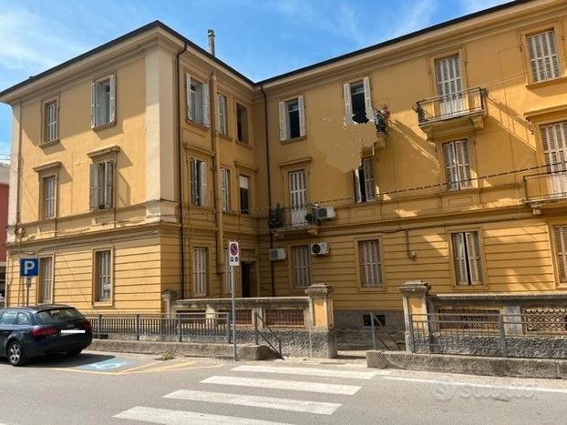 Agropoli, appartamento ristrutturato con posto aut