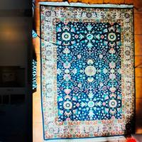 TAPPETO ANNODATO A MANO