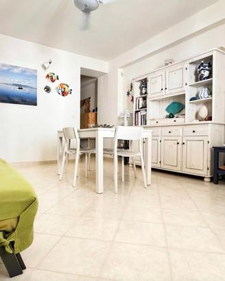 Favignana, casa al mare a due passi dalla spiaggia