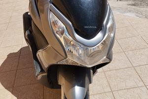 Honda pcx 150