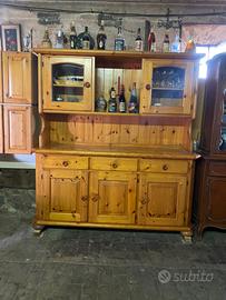 Mobile credenza,pensili,tavolo ,sedie