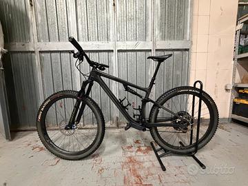 Specialized Epic Evo Expert 2023