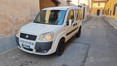 autocarro 4 posti
