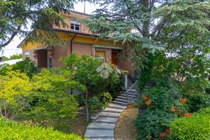 VILLA SINGOLA A CAMPAGNOLA EMILIA