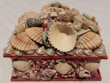 Scatola portagioie conchiglie rivestita similpelle