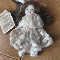bambola di porcellana 