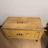 Cassapanca porta giochi in legno