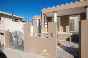Appartamento di 128 m² con 4 locali a Pula