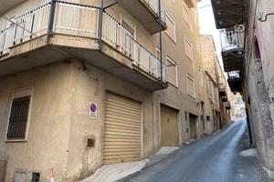 Appartamento in Via La Rizza, Mussomeli (CL)