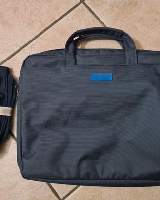 borsa notebook nuova e microfono logitech