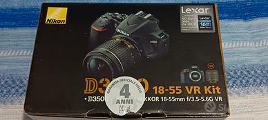 Fotocamera Nikon D3500 18-55 VR Kit + custodia