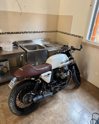 Moto Guzzi V7 Cafe Classic - 2010 - Custom