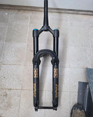 Forcella fox float 38 29'
