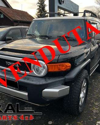 Toyota FJ Cruiser 4.0 V6 239CV