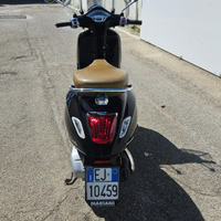 Vespa Primavera 125